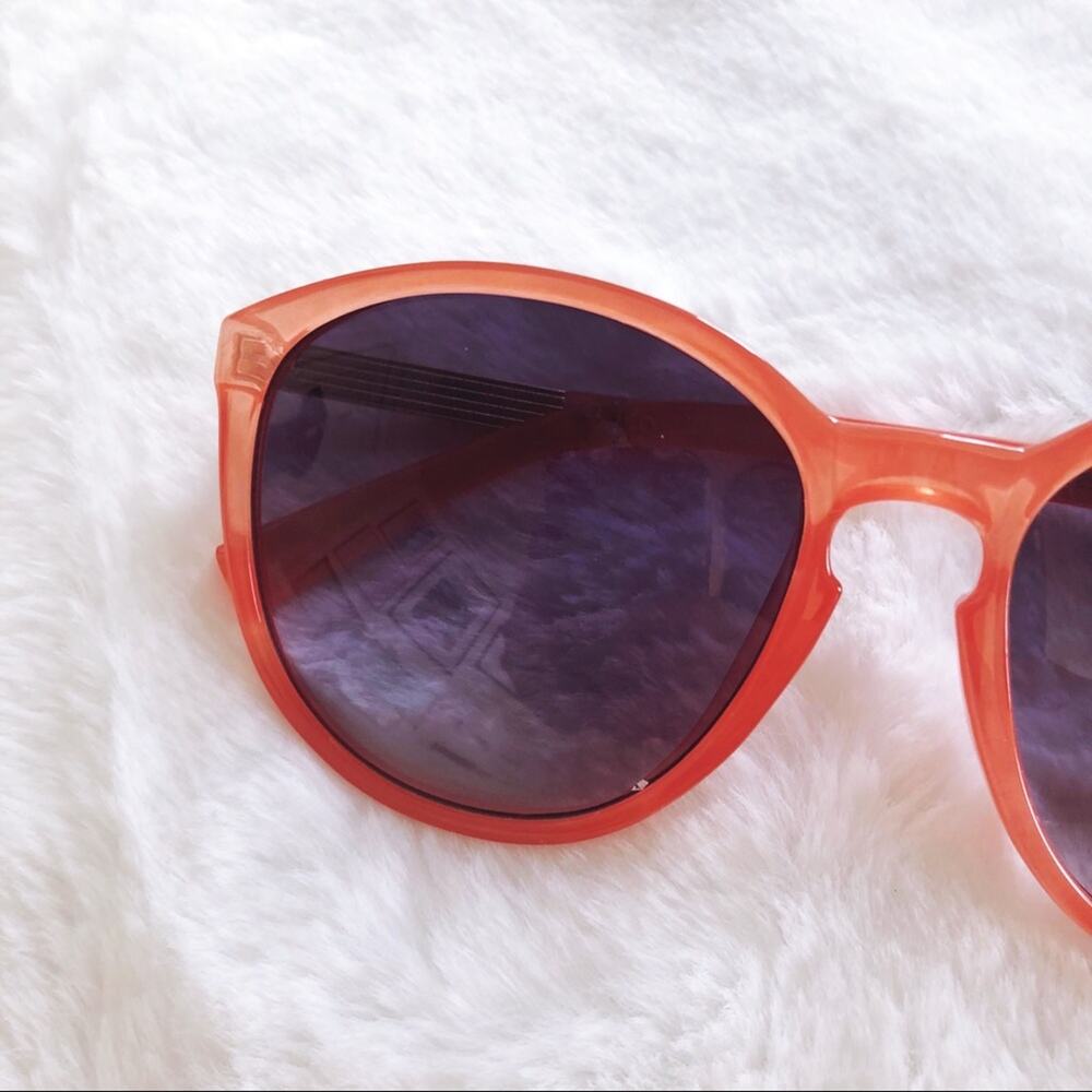 Celia Red Cat Eye Full Rim Sunglasses - Picture 4 of 10